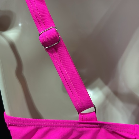 Sporlike High Waisted,V-cut gold trim ruffle top, tie knot/bow bottoms,padded - Picture 8 of 14